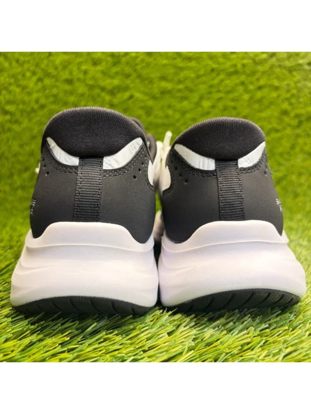 SKECHERS please review